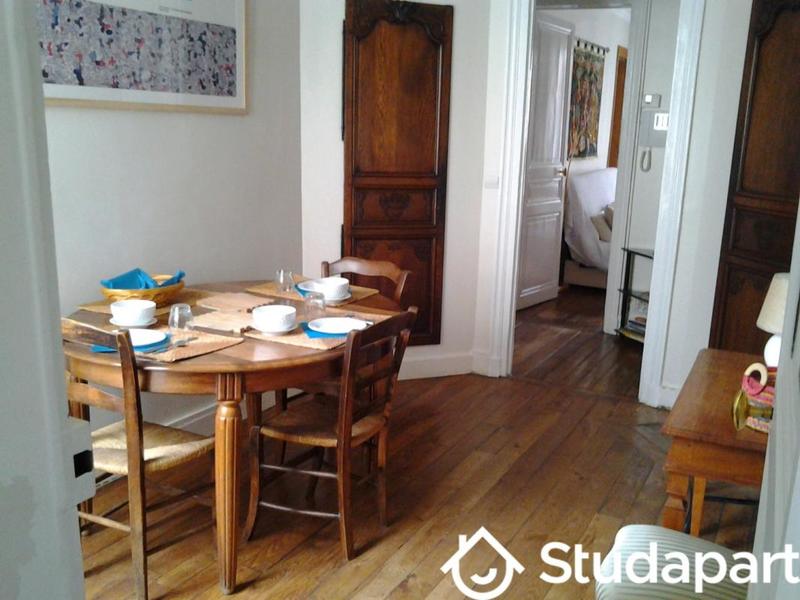 Chambre - 12 m² - 1 pièce