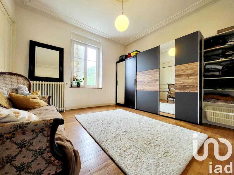 Maison - 210 m² - 10 pièces