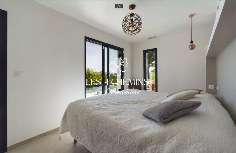 Villa - 200 m² - 7 pièces