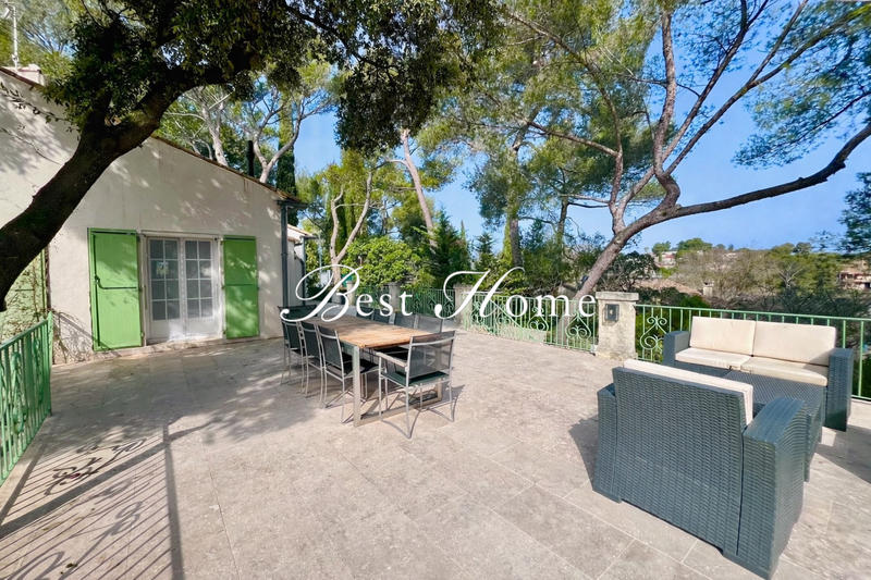 Maison - 170 m² - 6 pièces