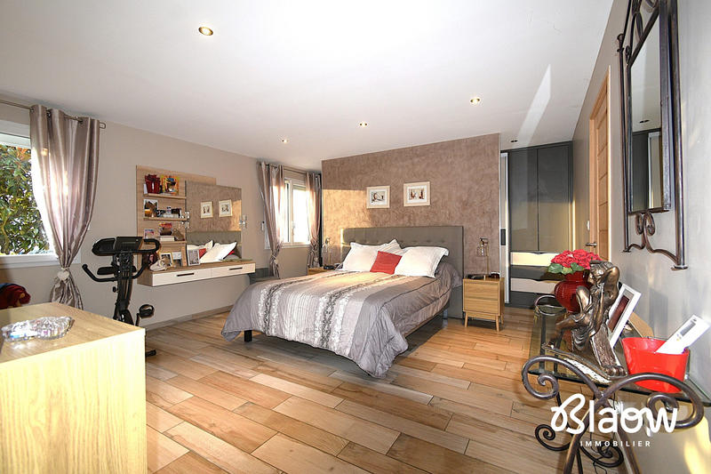 Maison - 144 m² - 5 pièces