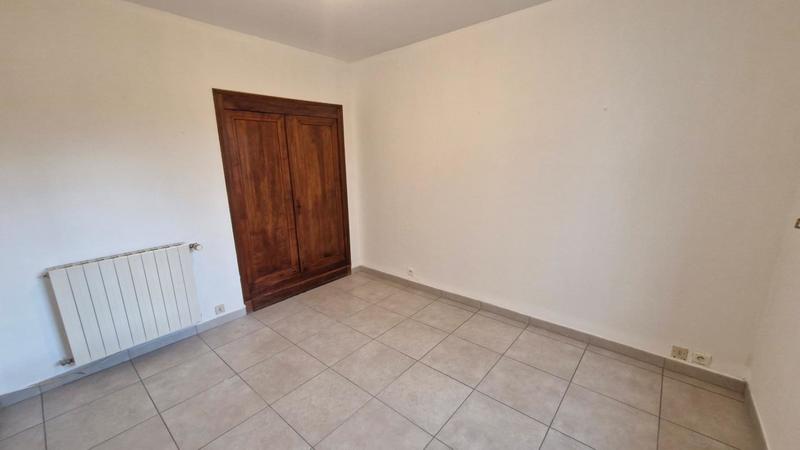 Maison - 202 m² - 6 pièces