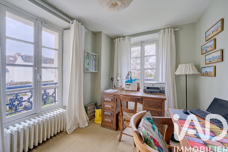 Maison - 299 m² - 10 pièces