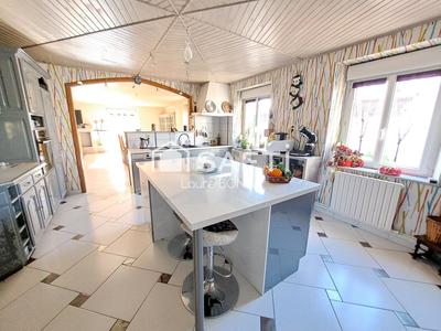 Maison - 173 m² - 7 pièces