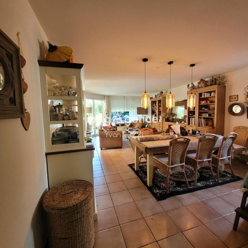 Maison - 97 m² - 6 pièces