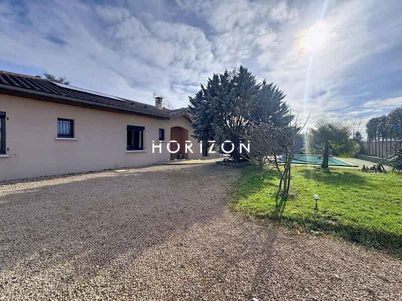 Villa - 220 m² - 8 pièces