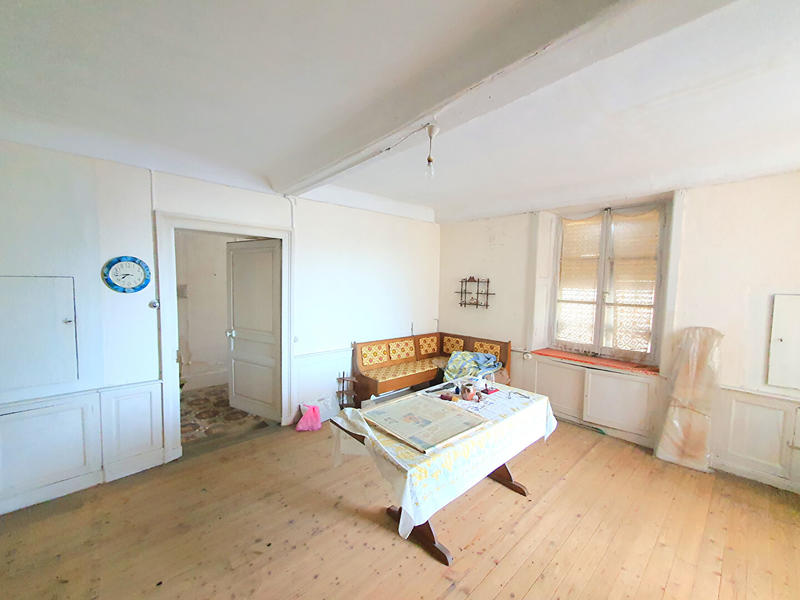 Maison - 253 m² - 9 pièces