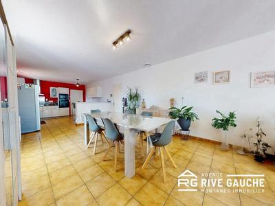 Maison - 105 m² - 4 pièces