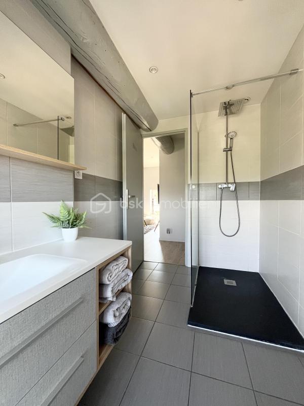 Appartement - 84 m² - 4 pièces