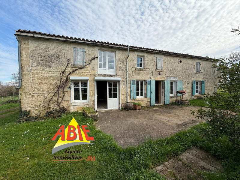 Maison - 110 m² - 4 pièces