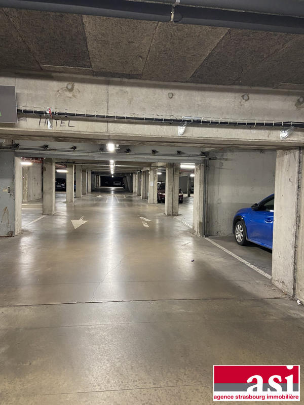 Parking / Garage - 10 m²