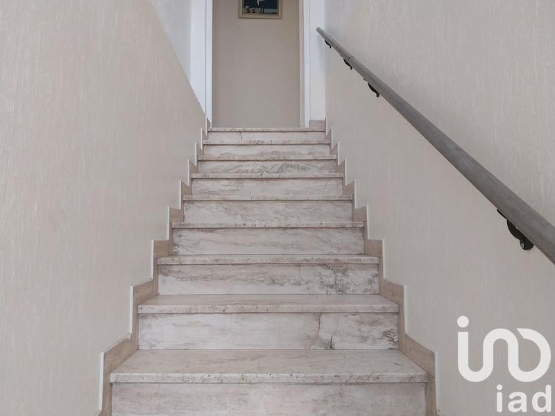 Maison - 143 m² - 7 pièces