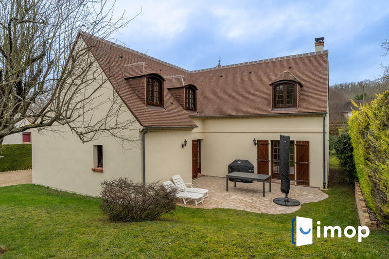 Maison - 190 m² - 7 pièces