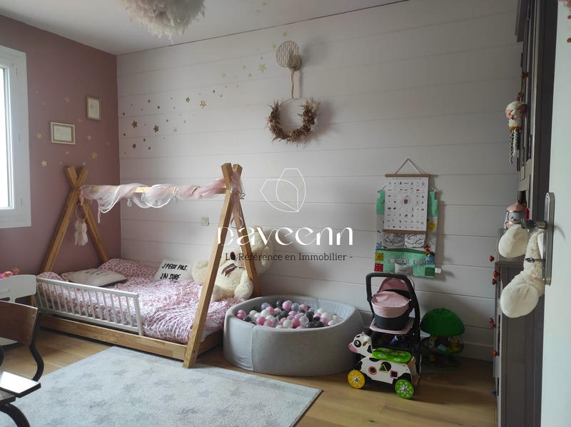 Maison traditionnelle - 163 m² - 6 pièces