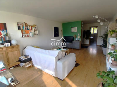 Appartement - 84 m² - 4 pièces