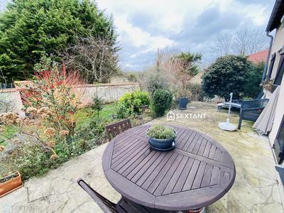 Maison - 95 m² - 5 pièces