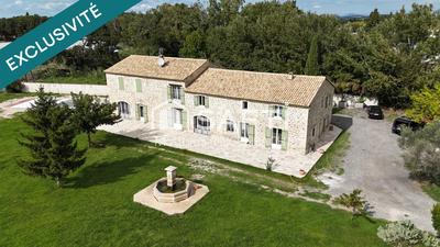 Maison - 458 m² - 15 pièces