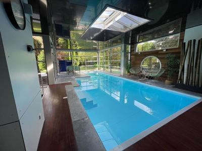 Demeure - 315 m² - 9 pièces