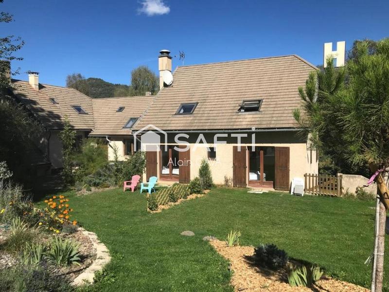 Local commercial - 4 000 m² - 17 pièces