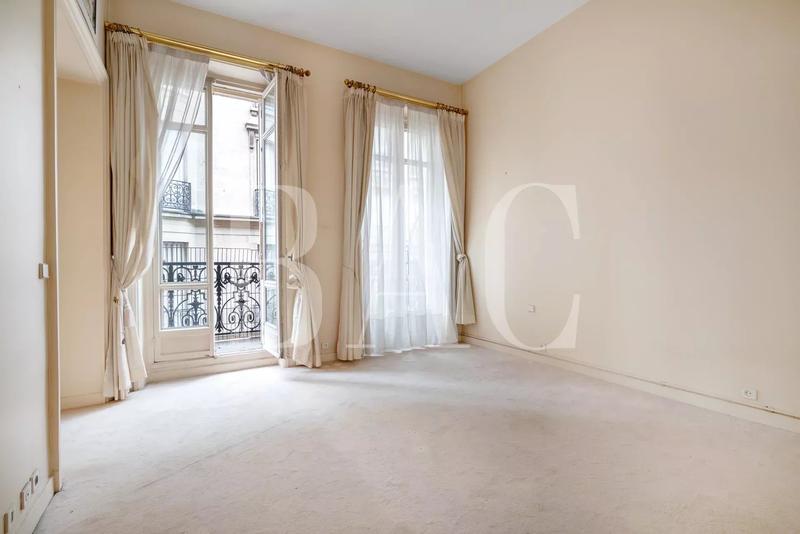 Appartement - 280 m² - 9 pièces