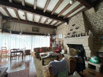 Maison - 200 m² - 8 pièces