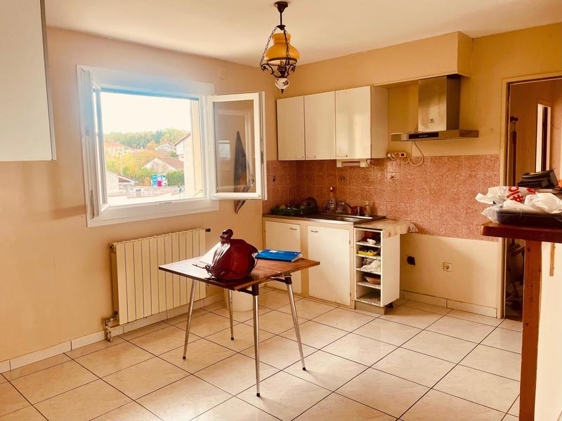 Maison - 94 m² - 6 pièces