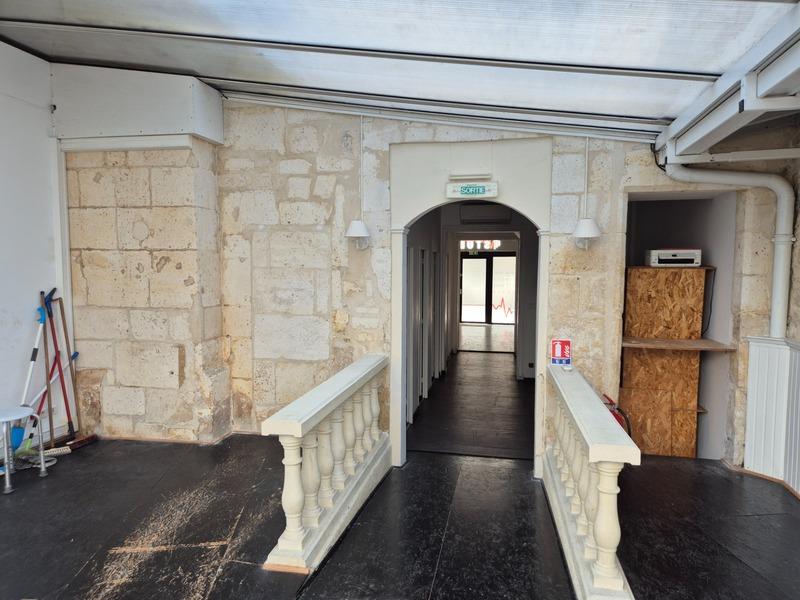 Local commercial - 220 m²