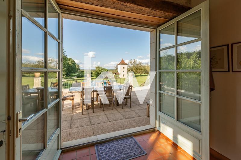Manoir - 435 m² - 7 pièces