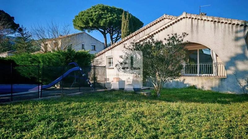 Villa - 102 m² - 6 pièces