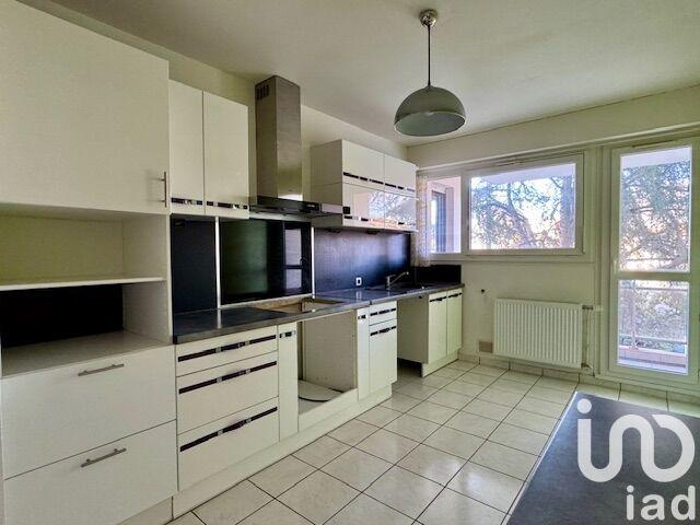 Appartement - 77 m² - 3 pièces