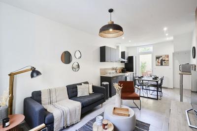 Maison - 87 m² - 6 pièces