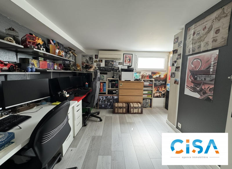 Maison - 166 m² - 8 pièces