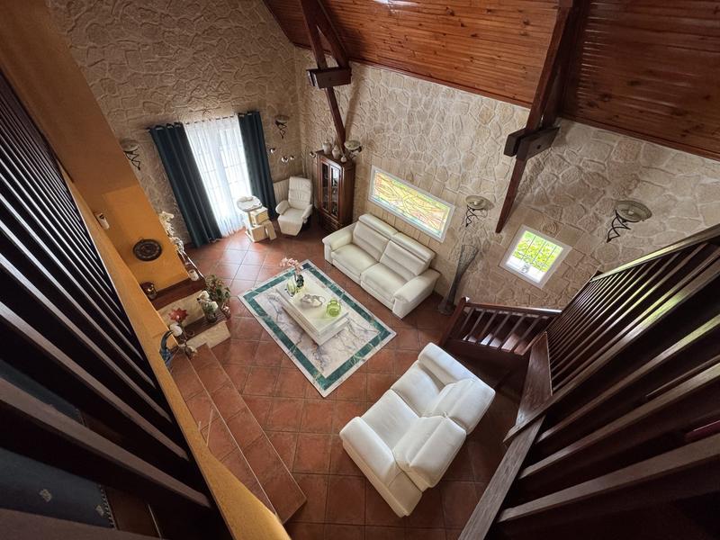 Viager - Maison traditionnelle - 240 m² - 6 pièces