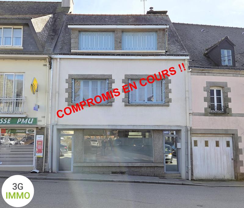 Maison - 235 m² - 9 pièces