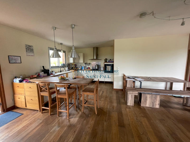 Maison - 136 m² - 5 pièces