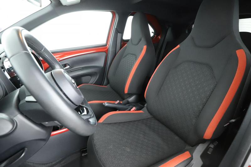 Toyota aygo x 1.0 Vvt-i Design s-Cvtv 72 ch