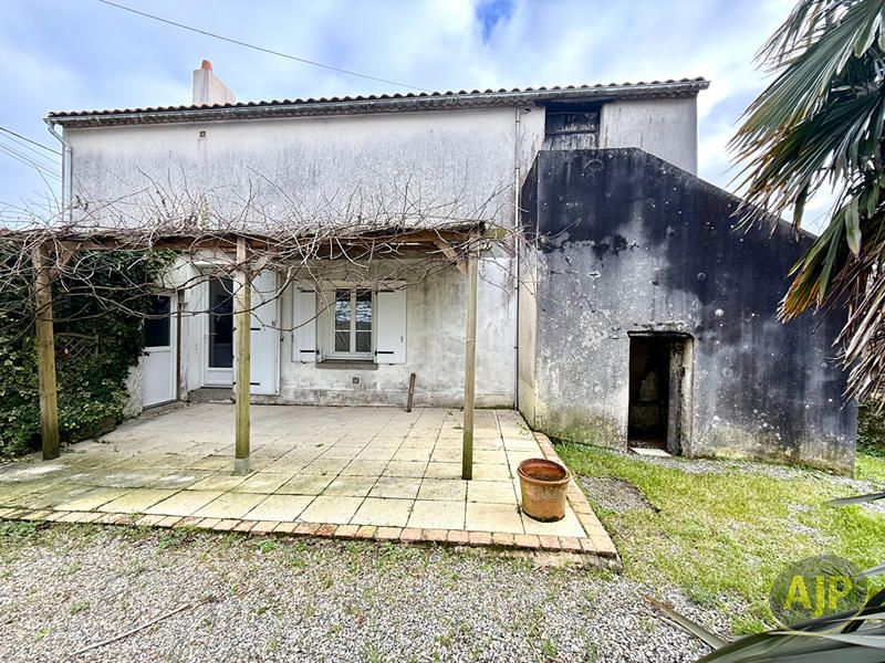 Maison - 85 m² - 4 pièces
