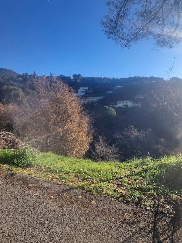 Terrain constructible - 2 920 m²