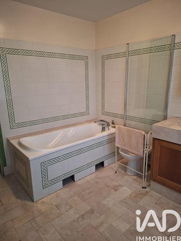 Maison de maîtres - 240 m² - 8 pièces