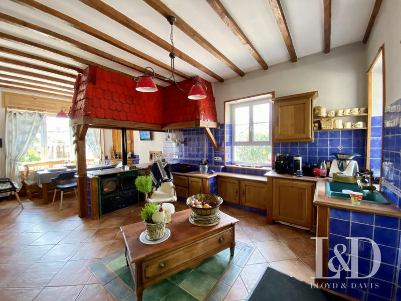 Maison - 340 m² - 10 pièces