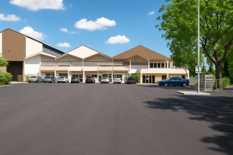 Local d'activité / Entrepôt - 2 115 m²