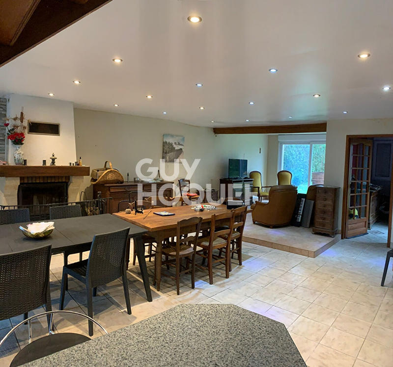 Maison - 178 m² - 7 pièces