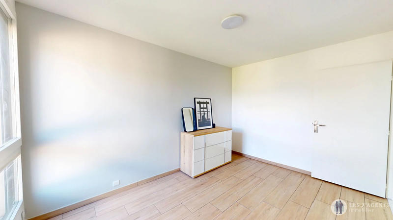 Appartement - 115 m² - 5 pièces