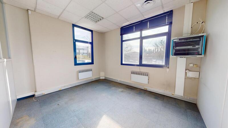 Local commercial - 220 m² - 1 pièce