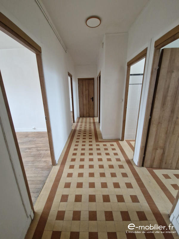 Appartement - 75 m² - 3 pièces