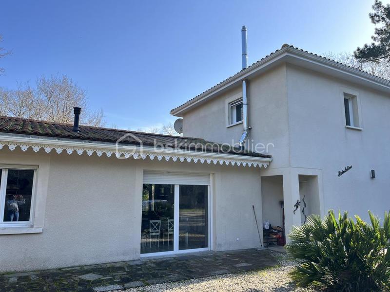 Maison - 158 m² - 6 pièces