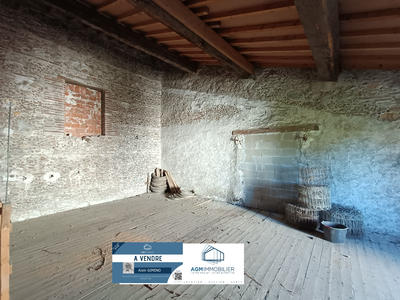 Maison - 230 m² - 6 pièces