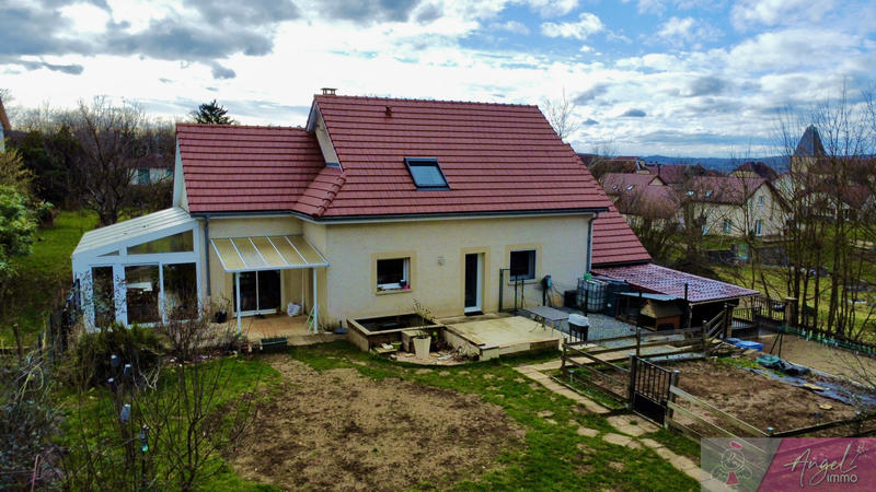 Maison - 168 m² - 7 pièces