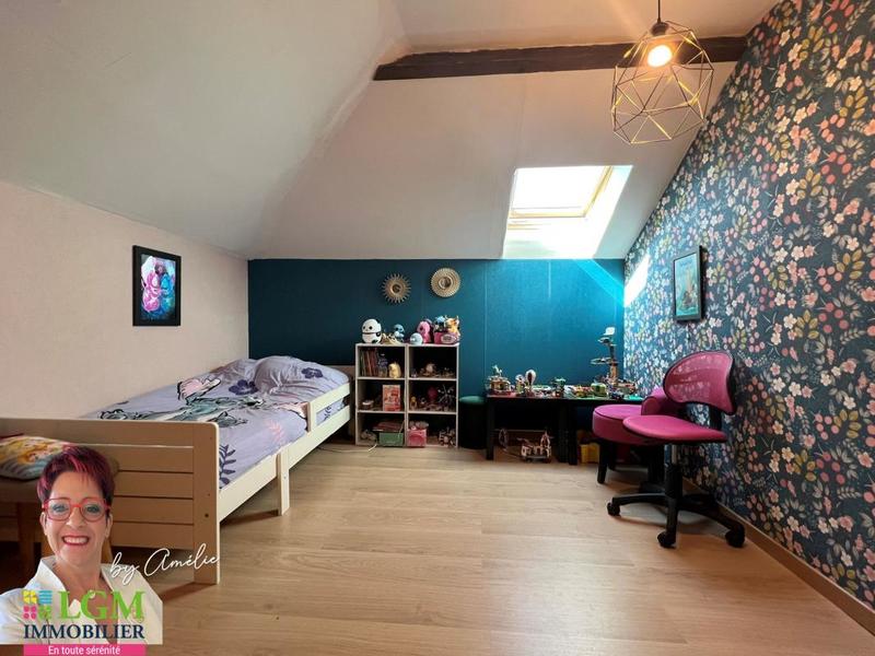 Maison - 230 m² - 6 pièces