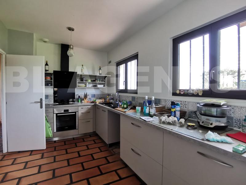 Maison - 102 m² - 5 pièces